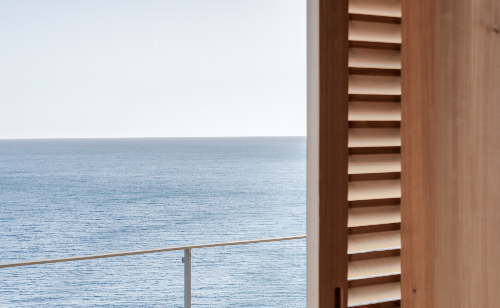 CASA LJ_RISTRUTTURAZIONE E AMPLIAMENTO CON RIQUALIFICAZIONE ENERGETICA IN CLASSE AAAA+ DI UNA CASA SUL MARE A VENTIMIGLIA (IM)